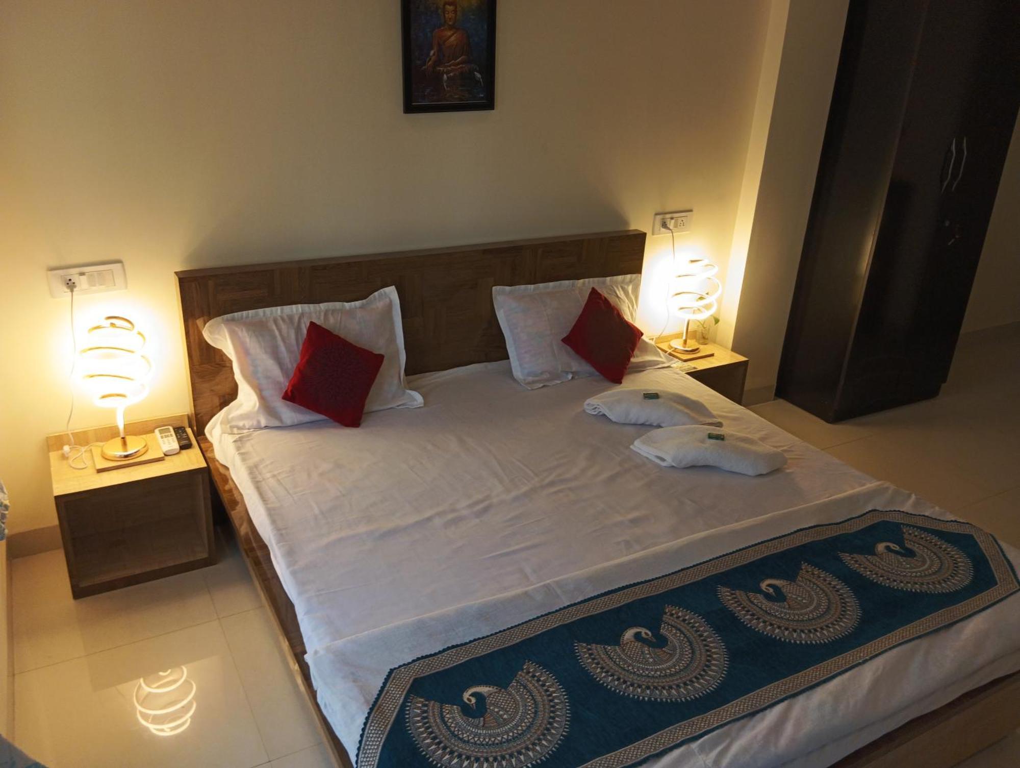 Hotel Shivashray Luxury Stays & Inn Ujjain Camera foto